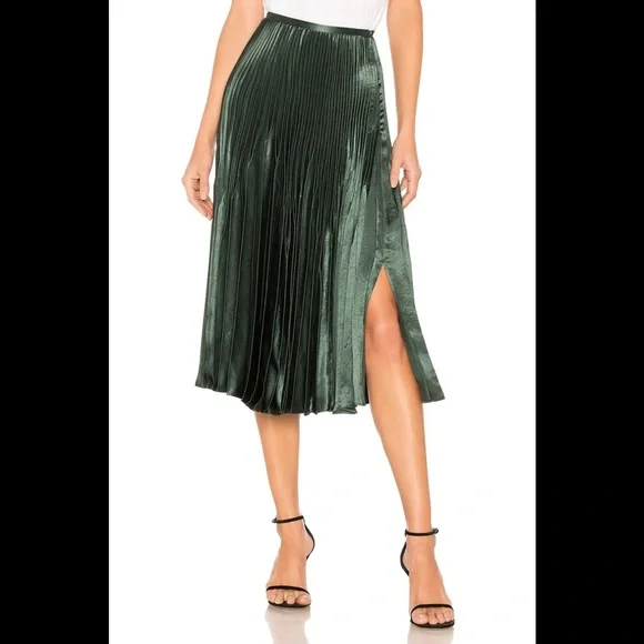 NWT Vince Chevron Pleated Skirt Coastal Blue Navy - Picture 4 of 4